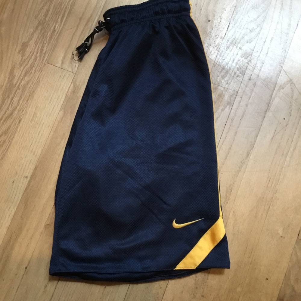 New Nike Reversible Shorts